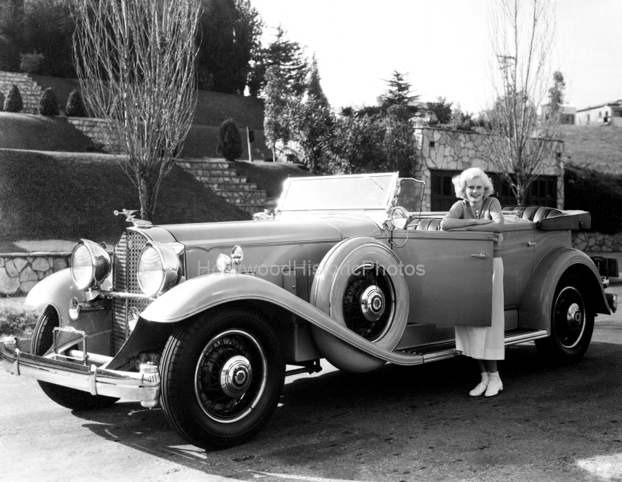 Jean Harlow 1932 1 Packard Model 903 wm.jpg